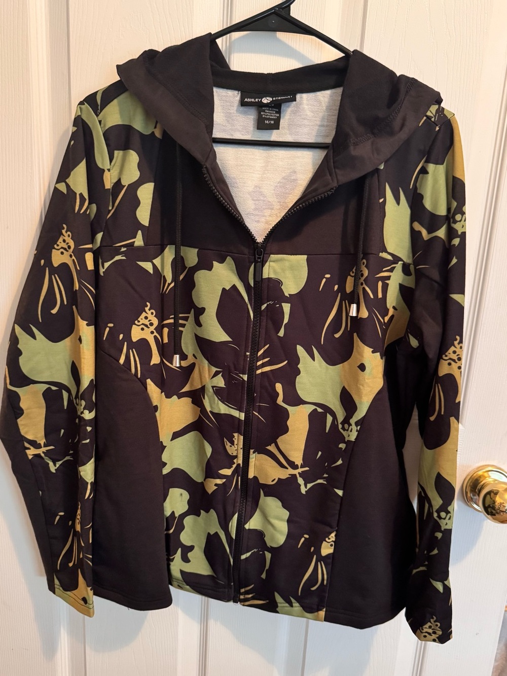 Ashley Stewart Black & Olive Floral Zip-Up Hoodie Jacket